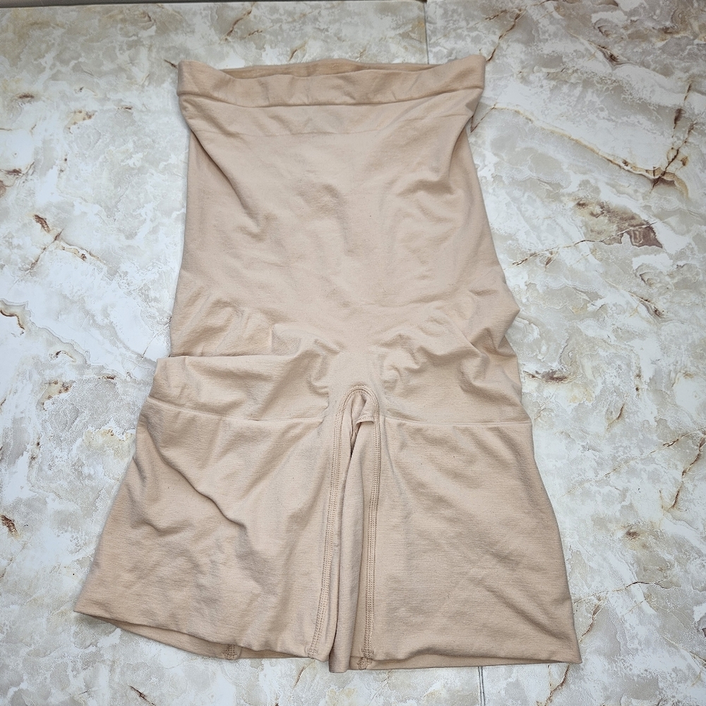 SPANX High-Waisted Shapewear Shorts Mid-Thigh Nude Size 1X